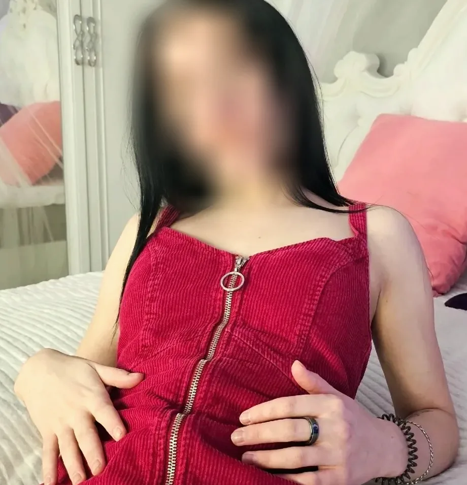 Elisabeth, 22